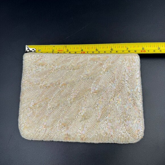 La Regale Vtg Beaded Evening Clutch Purse Ivory Satin Lining Zipper Sequined 7oz - Picture 4 of 10